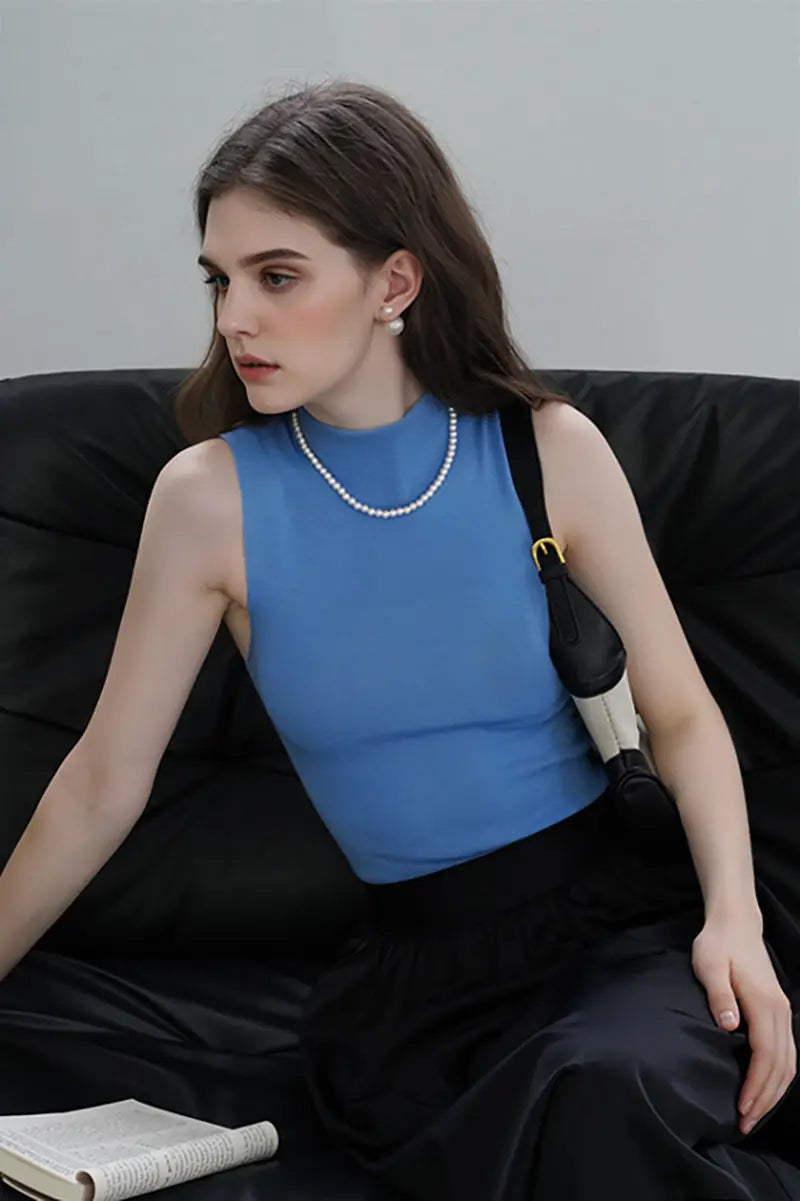 100 Merino Wool Seamless Knit Mock-Neck Tank