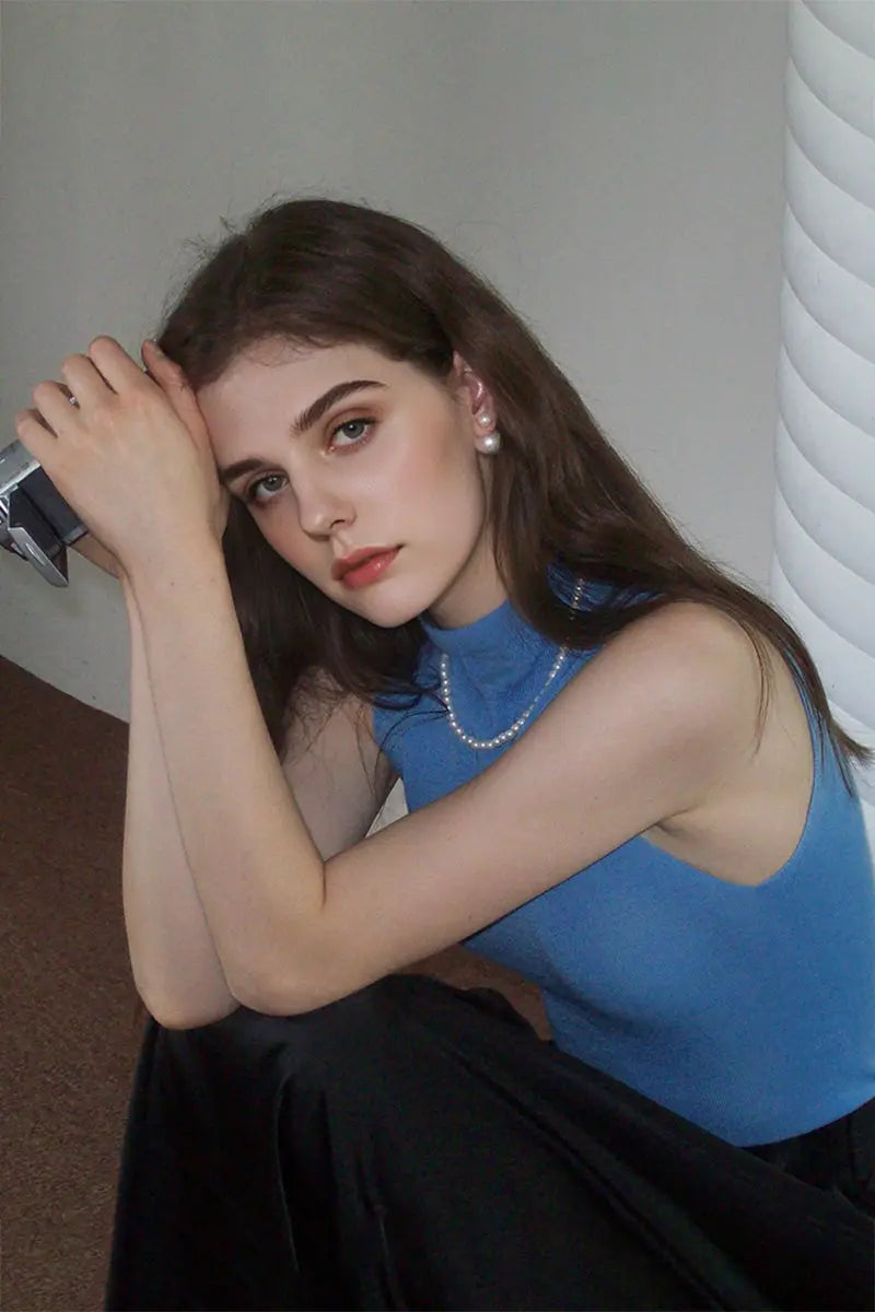 100 Merino Wool Seamless Knit Mock-Neck Tank