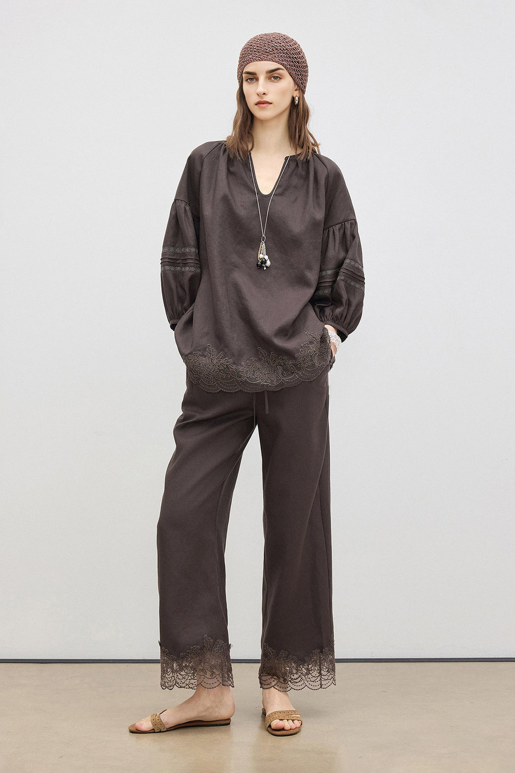 100% European Linen Embroidered 3/4 Balloon Sleeve Blouse