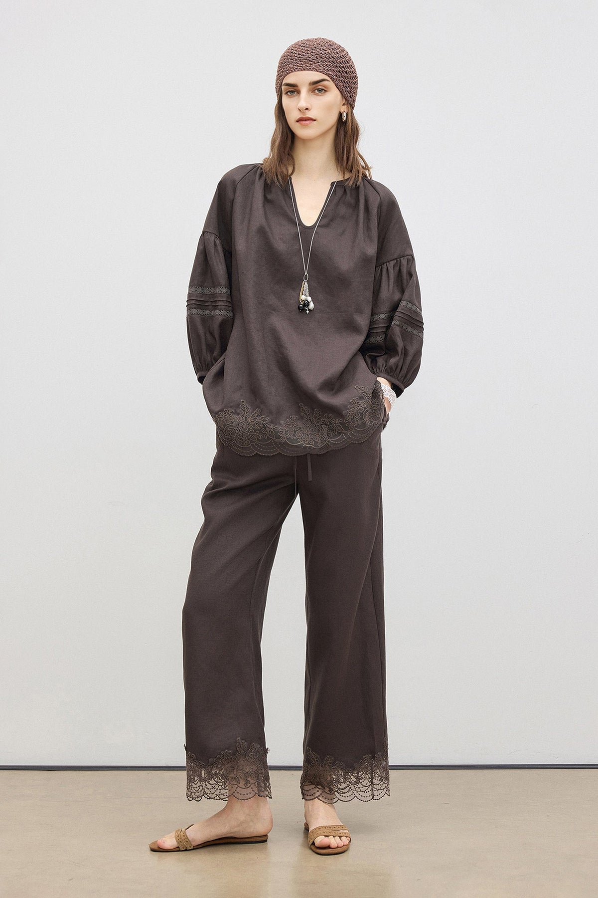 100% European Linen Embroidered 3/4 Balloon Sleeve Blouse