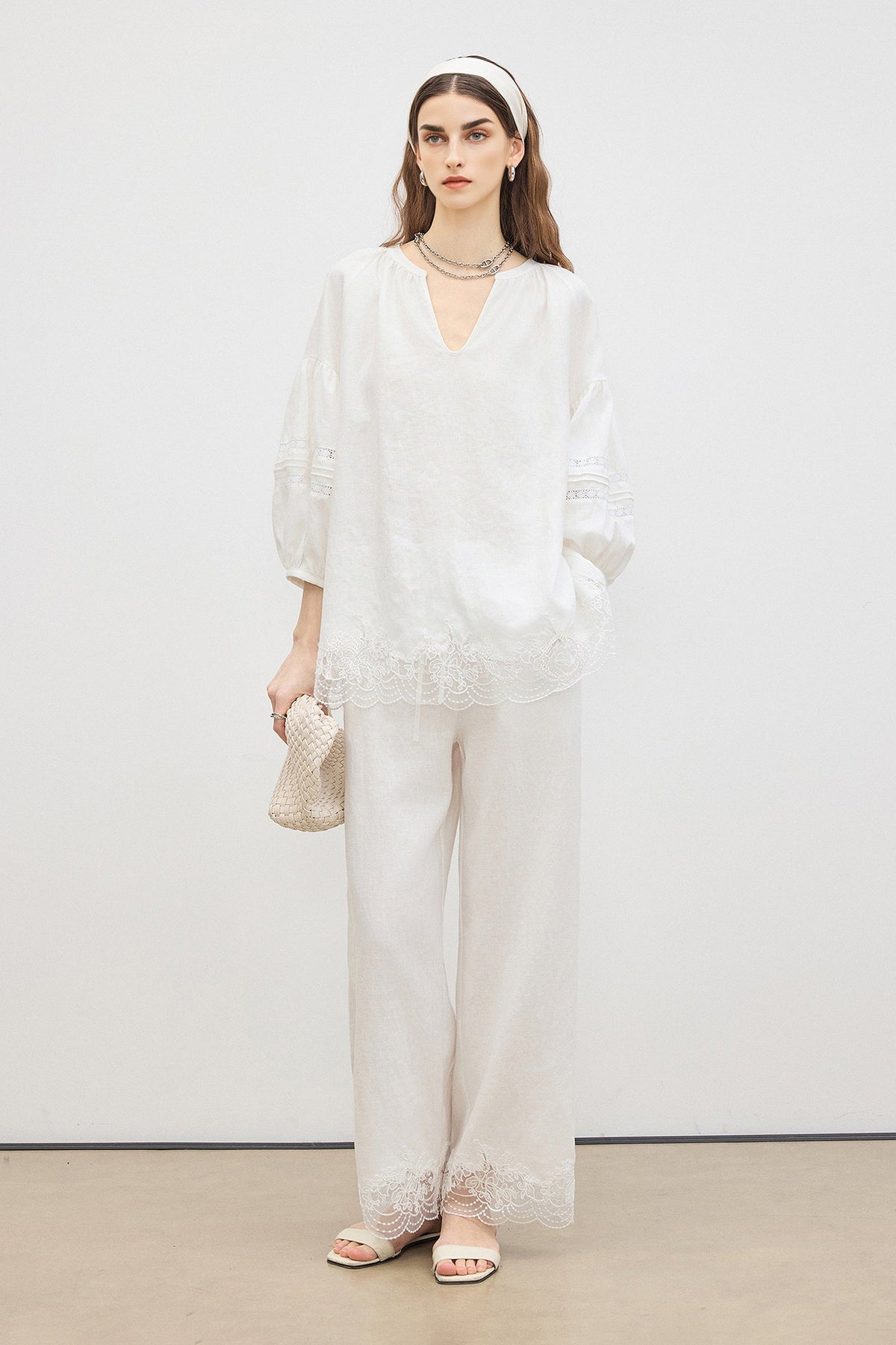 100% European Linen Embroidered 3/4 Balloon Sleeve Blouse