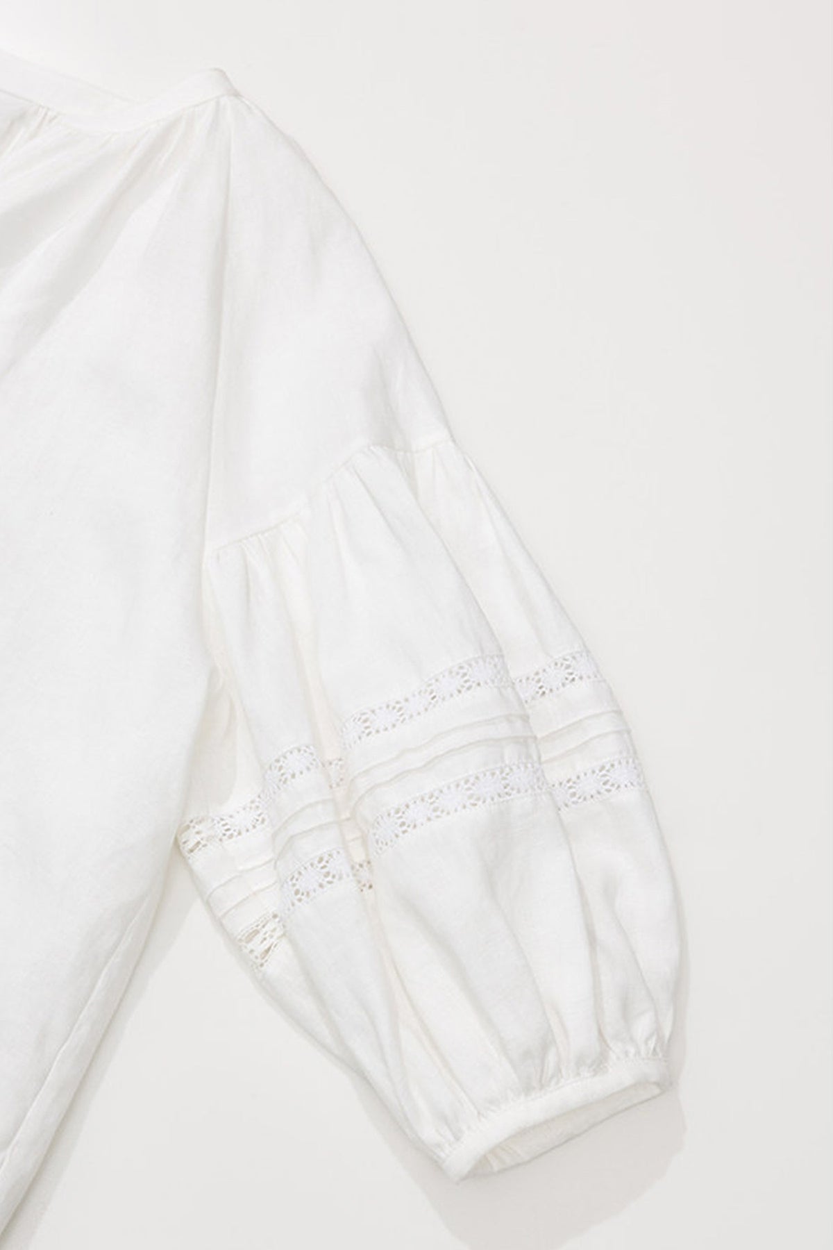 100% European Linen Embroidered 3/4 Balloon Sleeve Blouse
