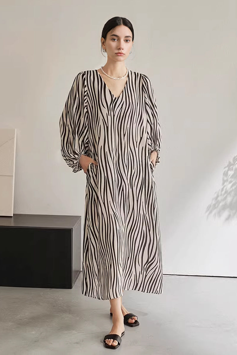 100 Mulberry Silk V-Neck Balloon-Sleeve Zebra-Print Midi Dress