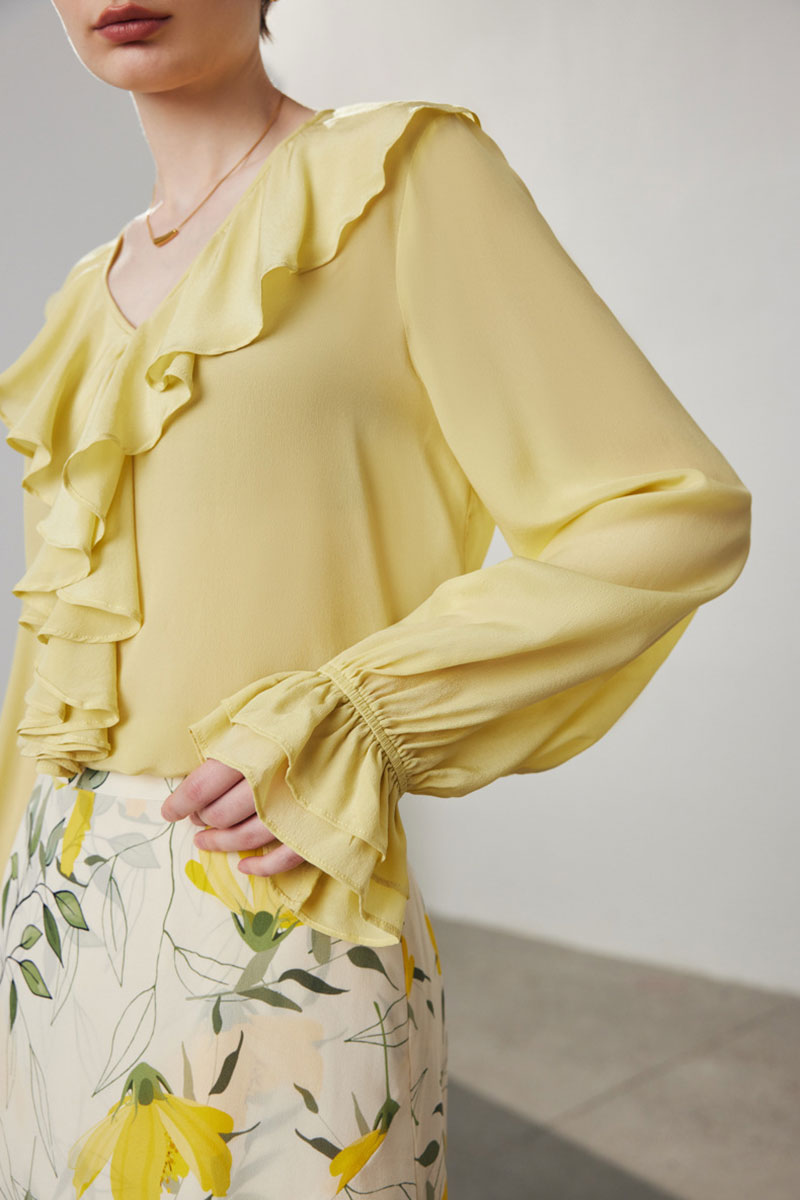 100 Mulberry Silk V-Neck Long-Sleeve Ruffle Blouse