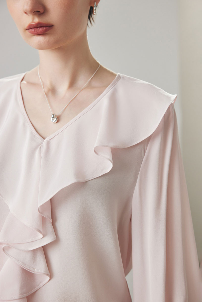 100 Mulberry Silk V-Neck Long-Sleeve Ruffle Blouse