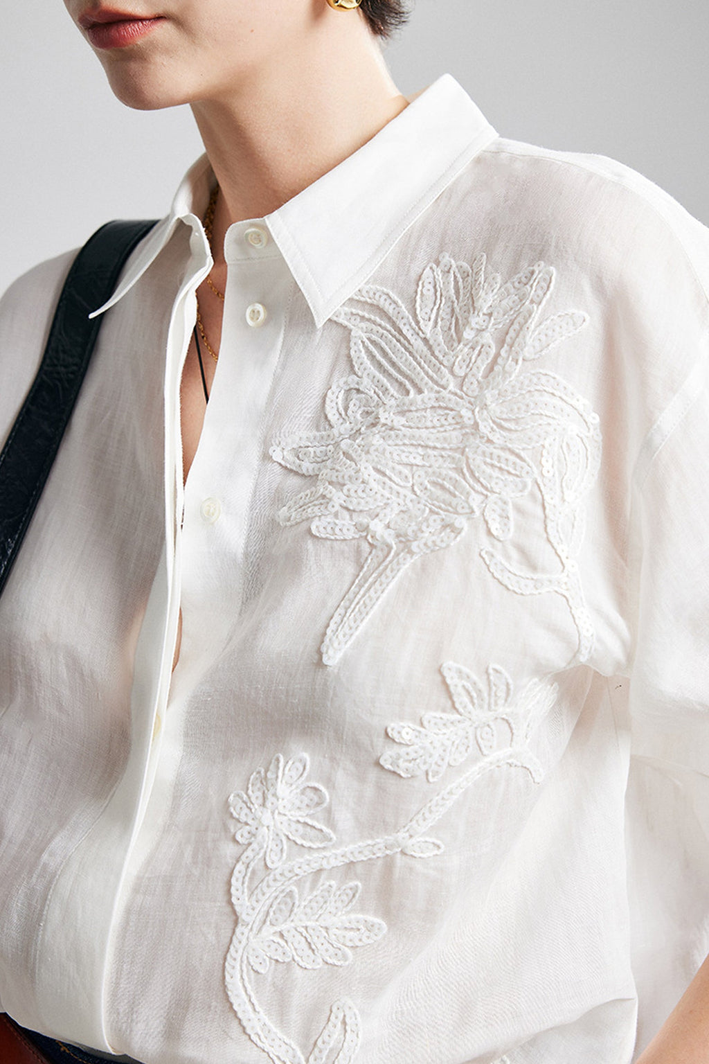 100% Ramie Floral Embroidered Button-Down Shirt in White