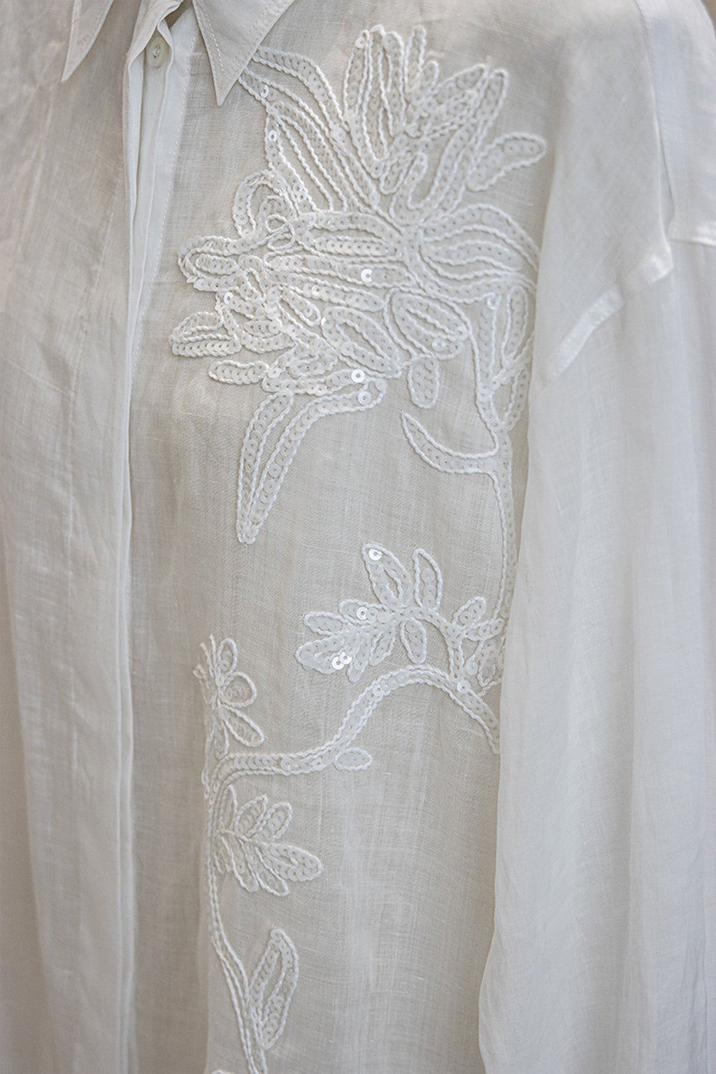 100% Ramie Floral Embroidered Button-Down Shirt in White