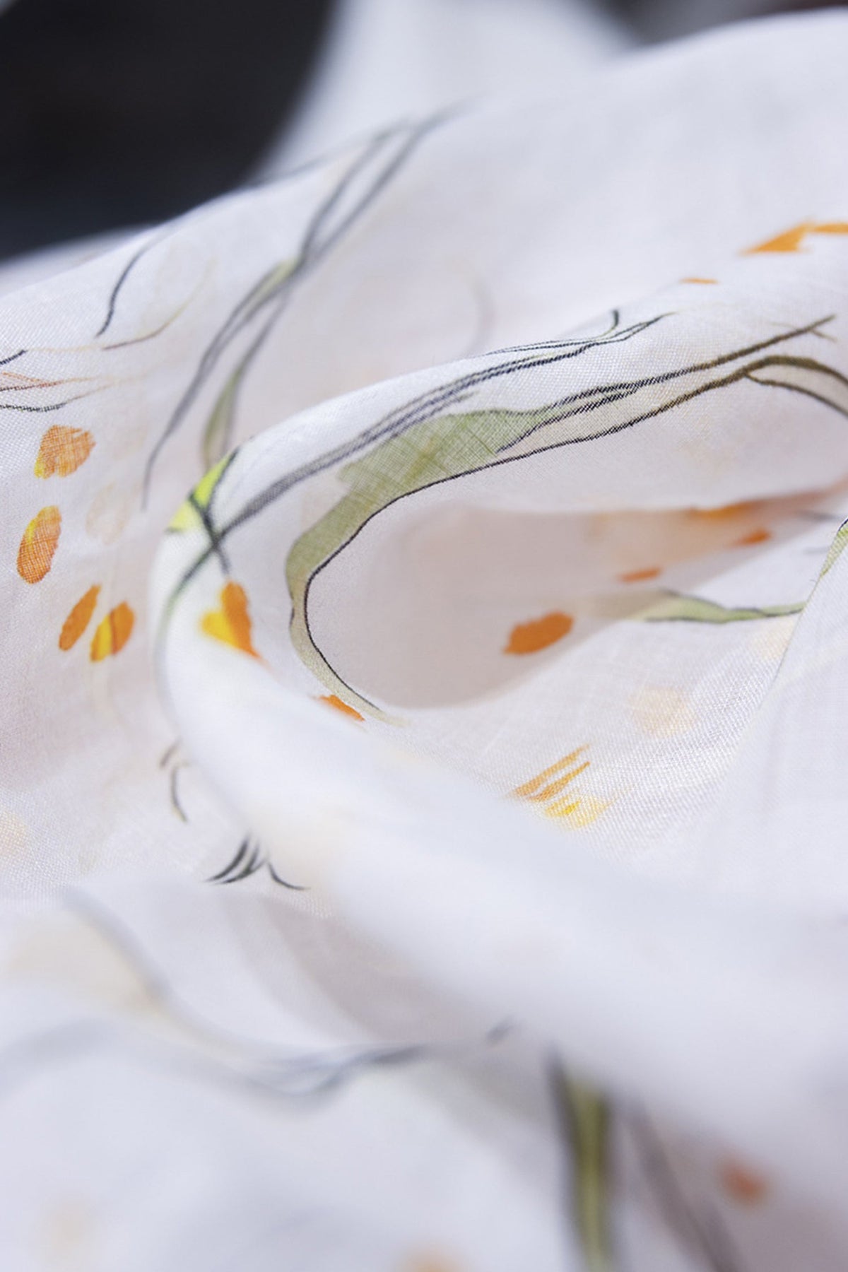 100% Ramie White Floral Button-Down Shirt