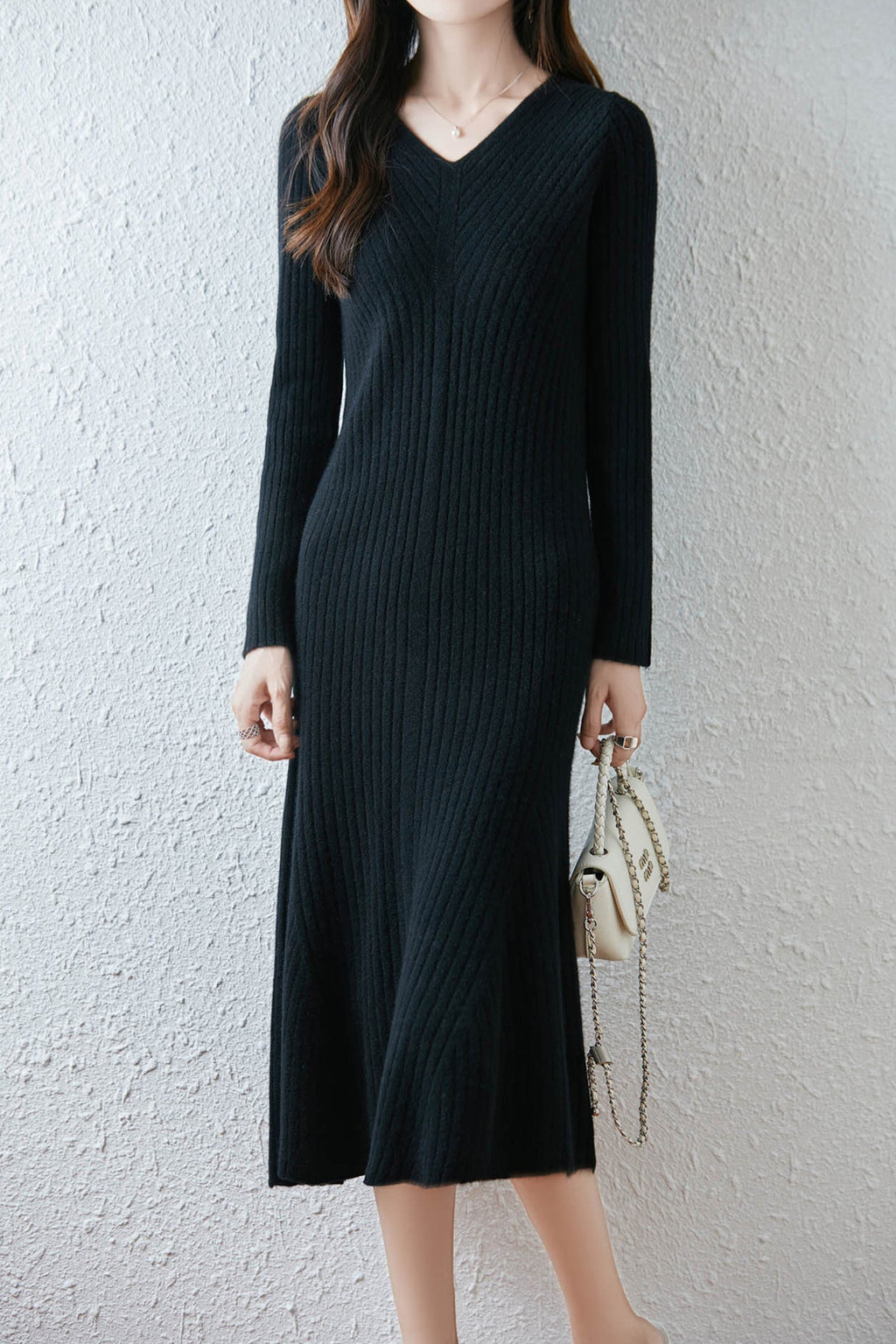 100% Wool Long Sleeve V-NecK Midi Sweater Dress