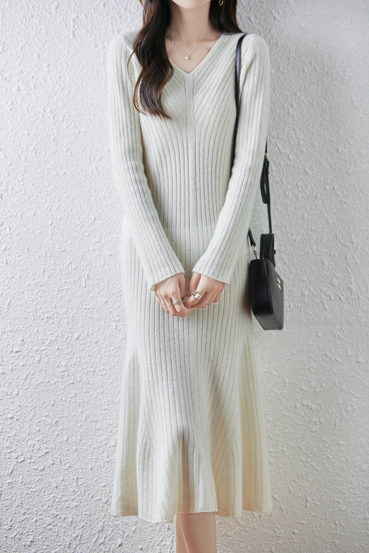 100% Wool Long Sleeve V-NecK Midi Sweater Dress