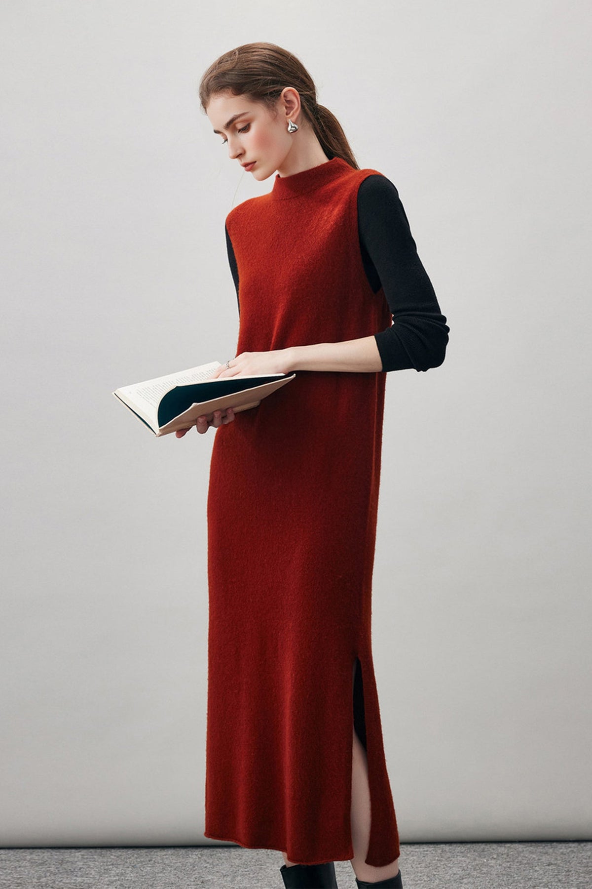 100 Wool Seamless Knit Sleeveless Midi Sweater Dress with Side Slit