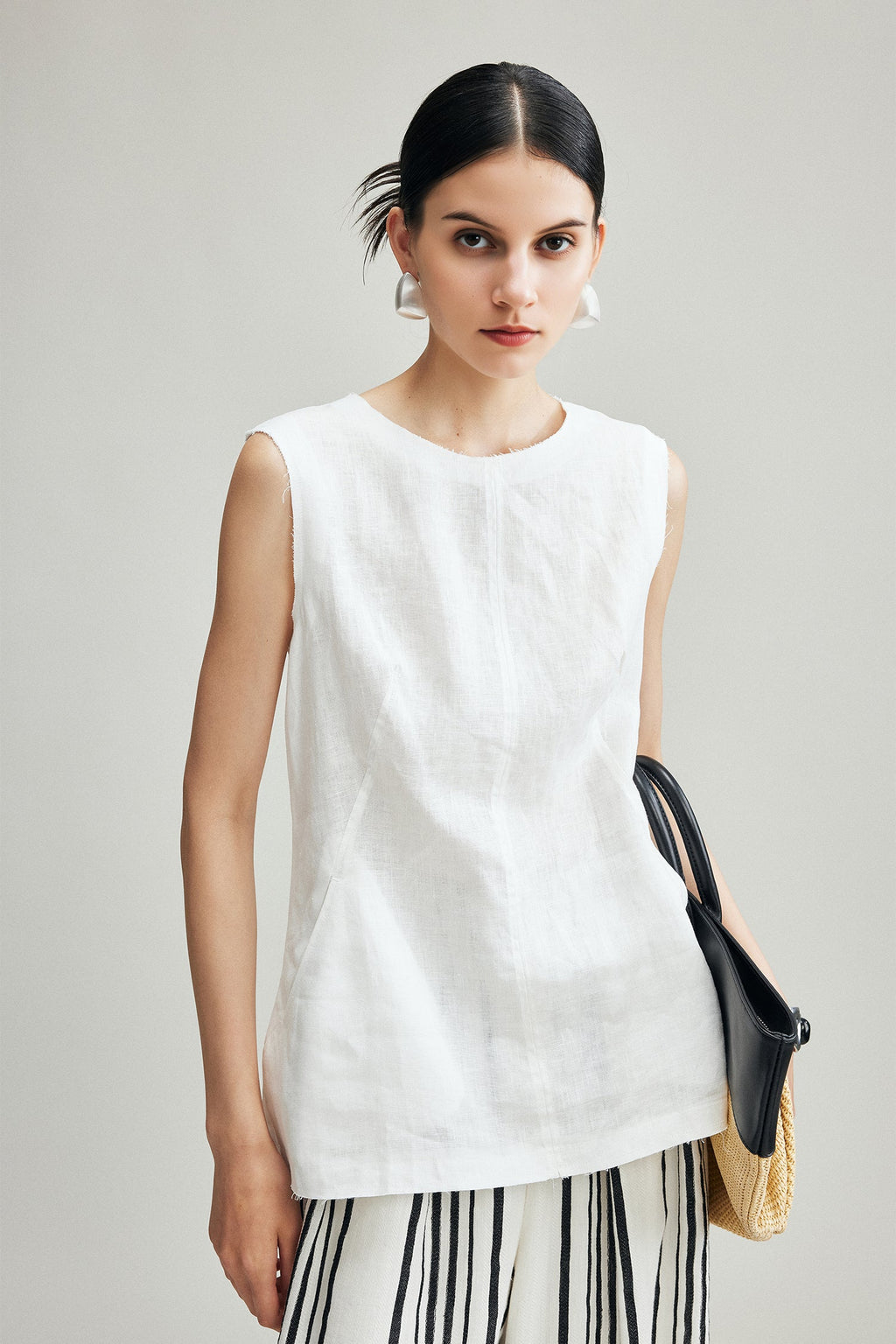100% Linen Breathable Sleeveless Top with Pocket