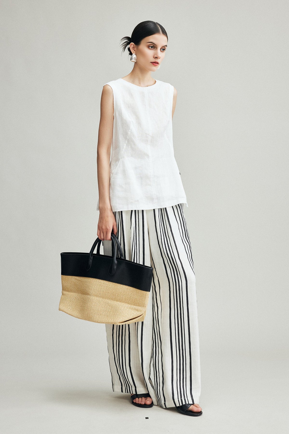 100% Linen Breathable Sleeveless Top with Pocket