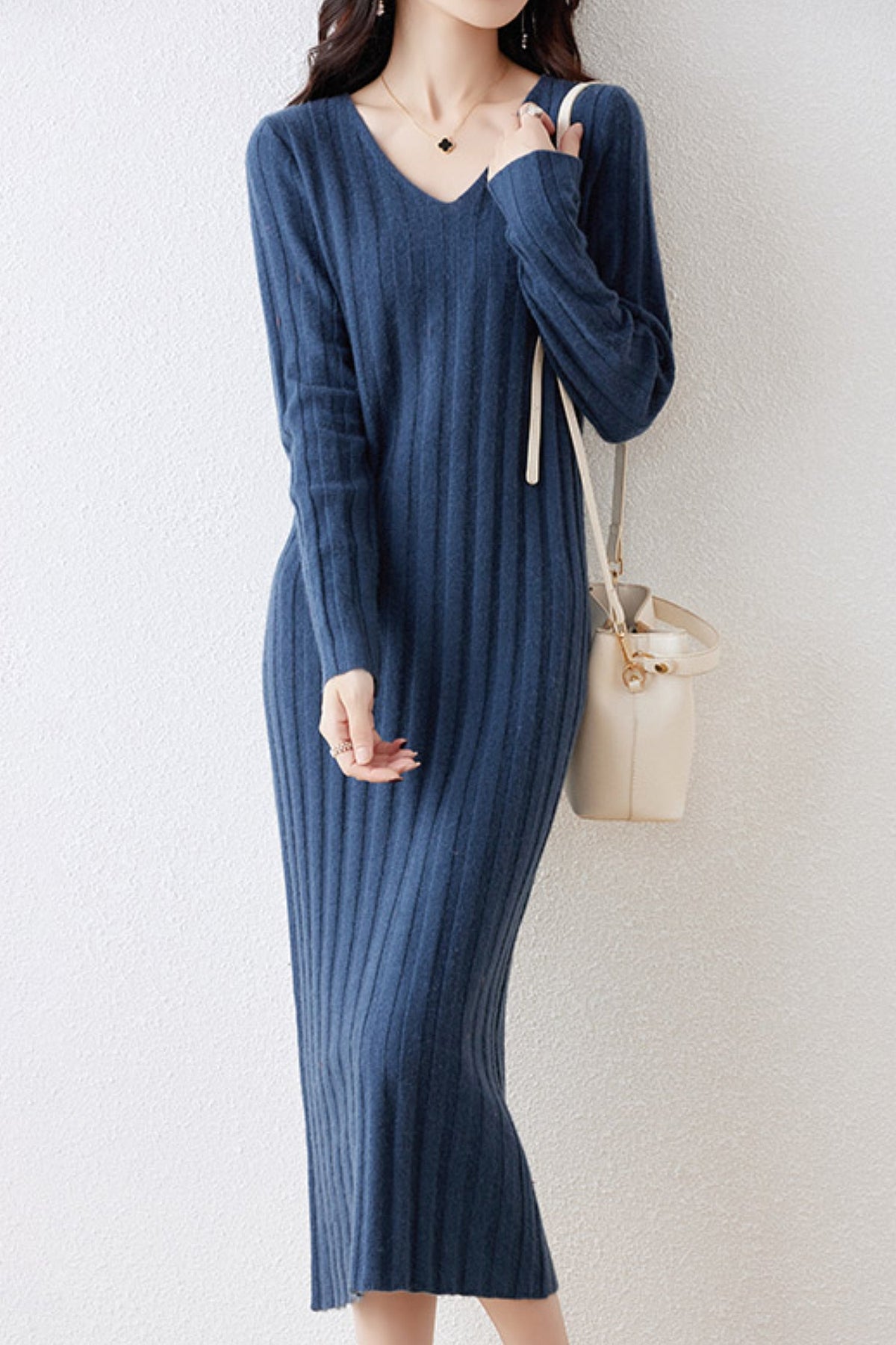 100% Merino Wool Long Sleeve Wide-Rib Midi Sweater Dress