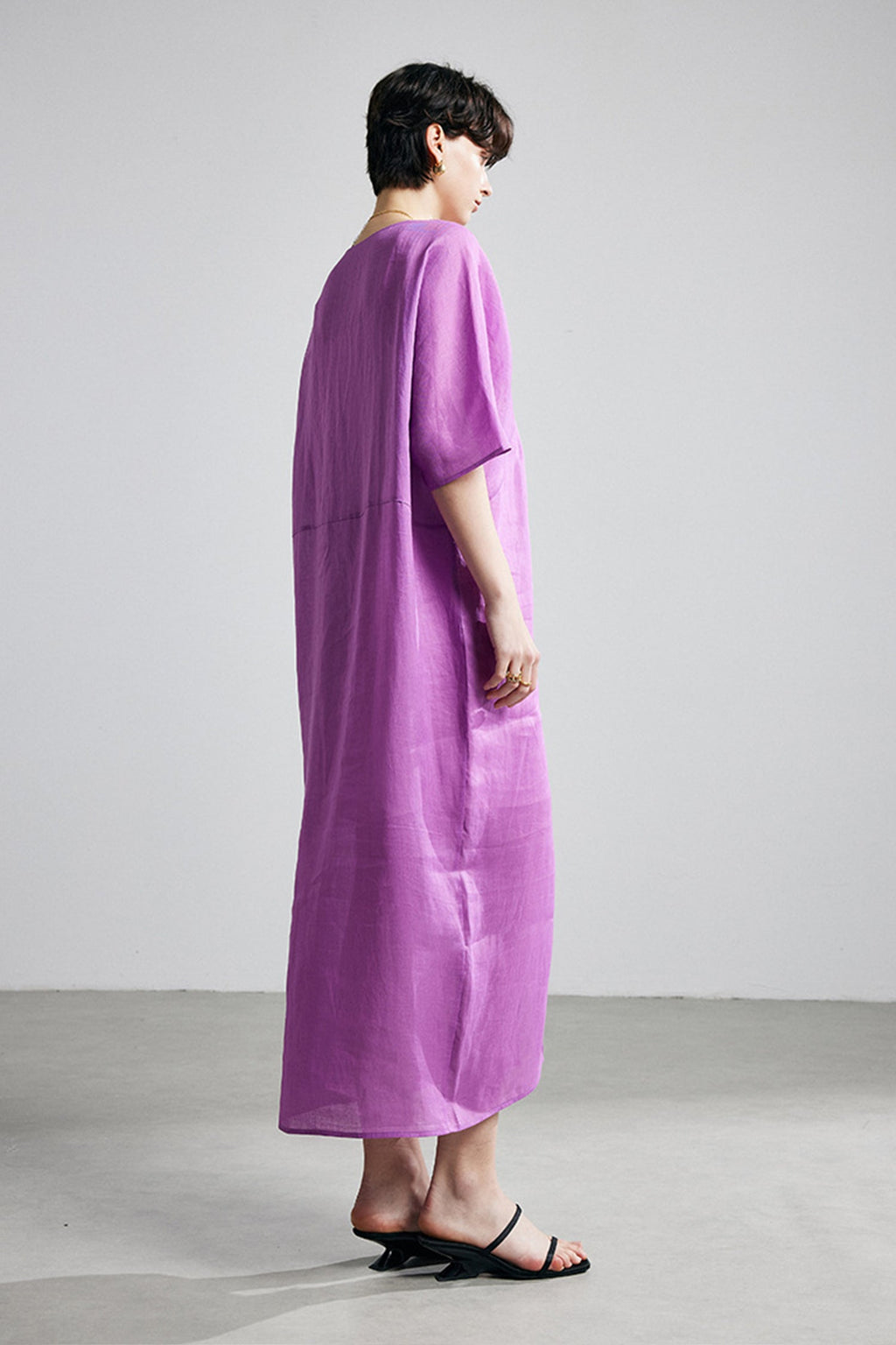 100% Ramie V-Neck Kimono Sleeve Midi Dress in Purple