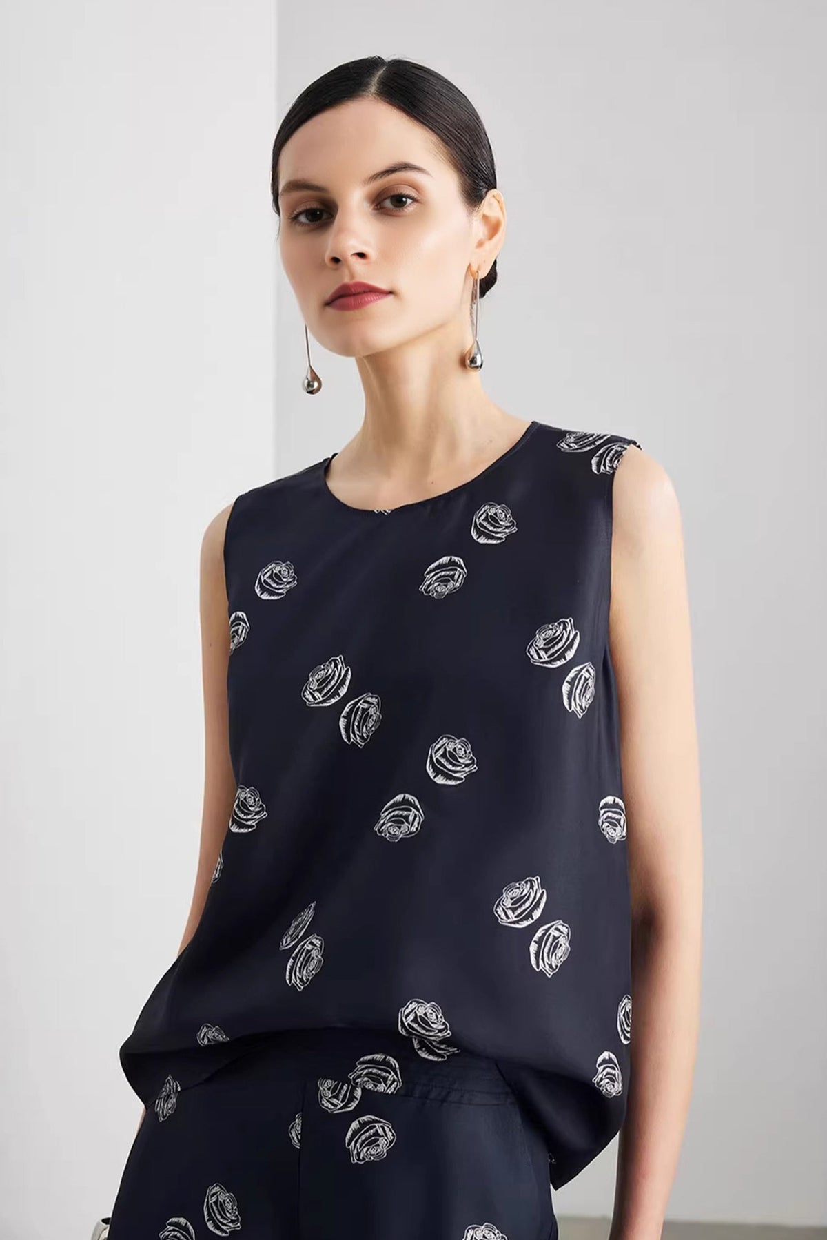 100% Silk Floral Print Sleeveless Tank Top