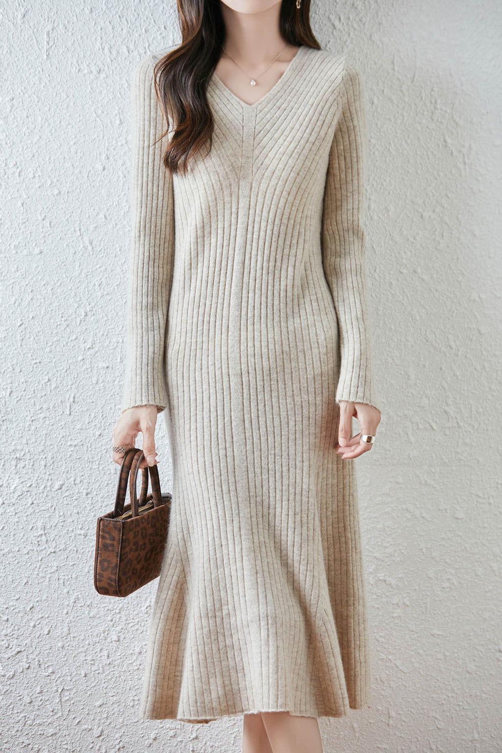 100% Wool Long Sleeve V-NecK Midi Sweater Dress