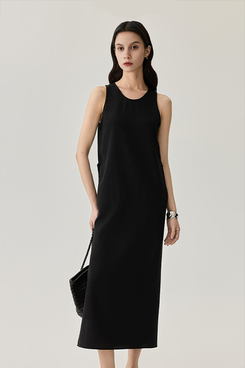 22 Momme Mulberry Silk Tie-Back Scoop-Neck Midi Tank Dress in Black