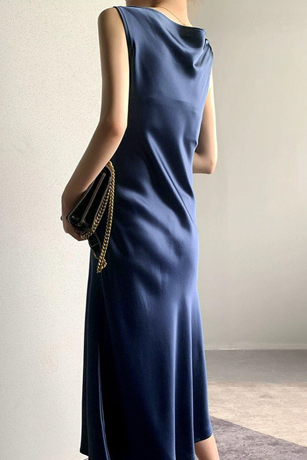 22 Momme Silk Sleevelss Cowl Neck Midi Dress