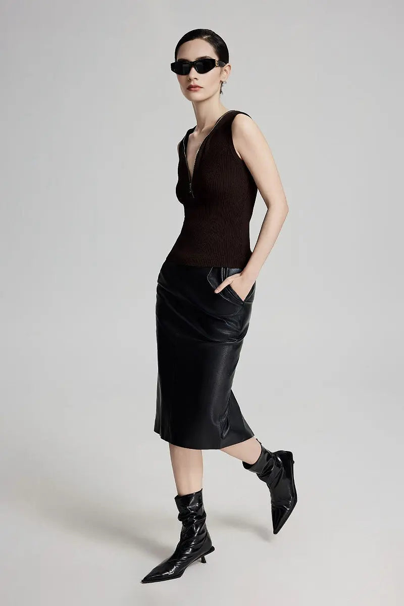 Fine-Knit Hooded Half-Zip Vest