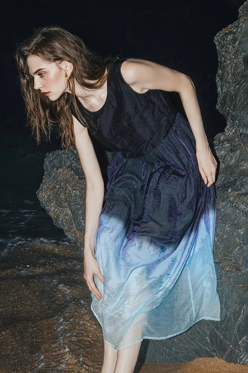 Ombre Sleeveless Trapeze Midi Dresss