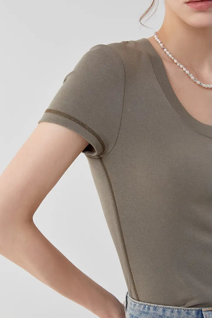 Retro U-Neck Short Sleeve Slim-Fit T-Shirt