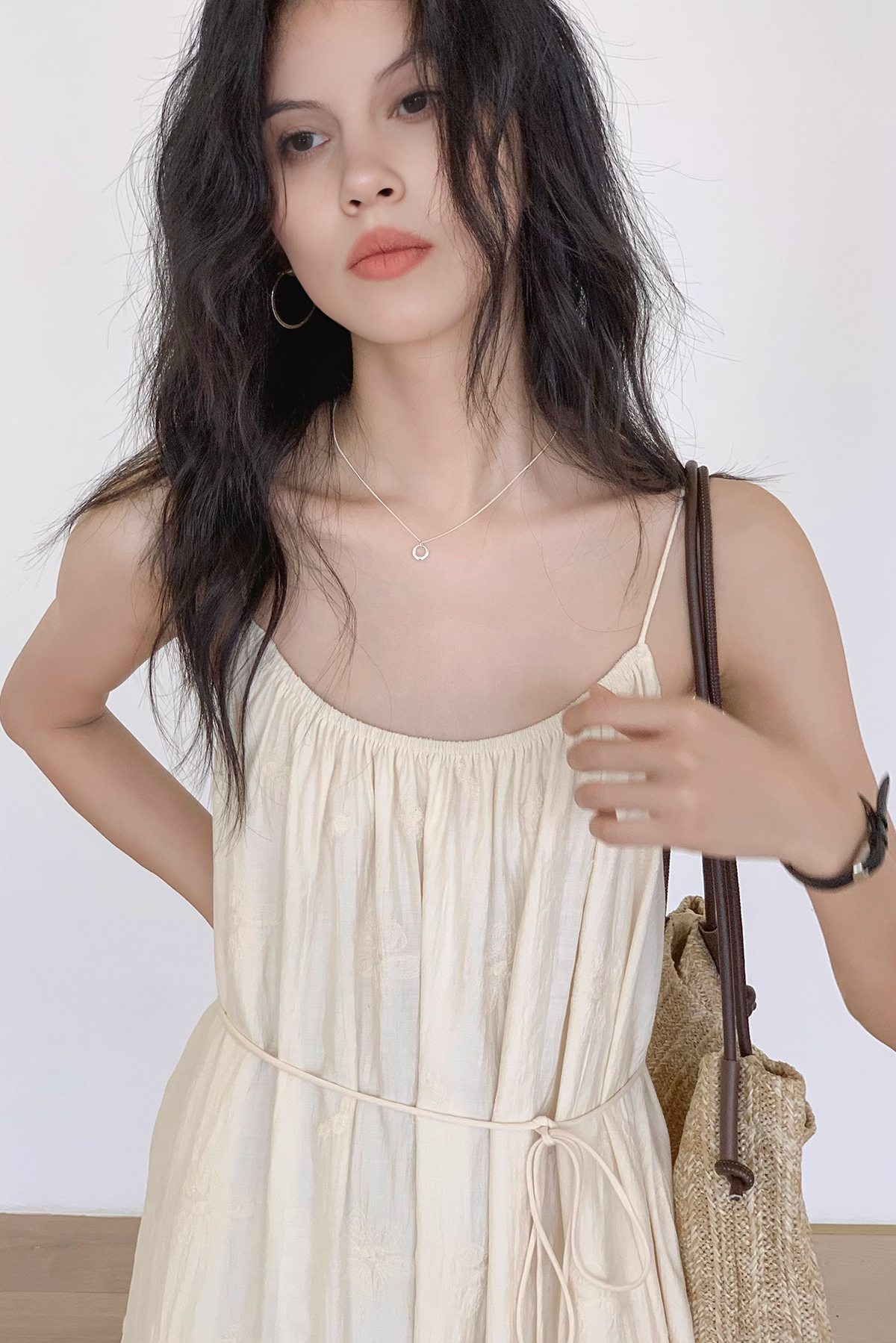 Sleeveless U-neck Open Back Spaghetti Strap Beach Dress