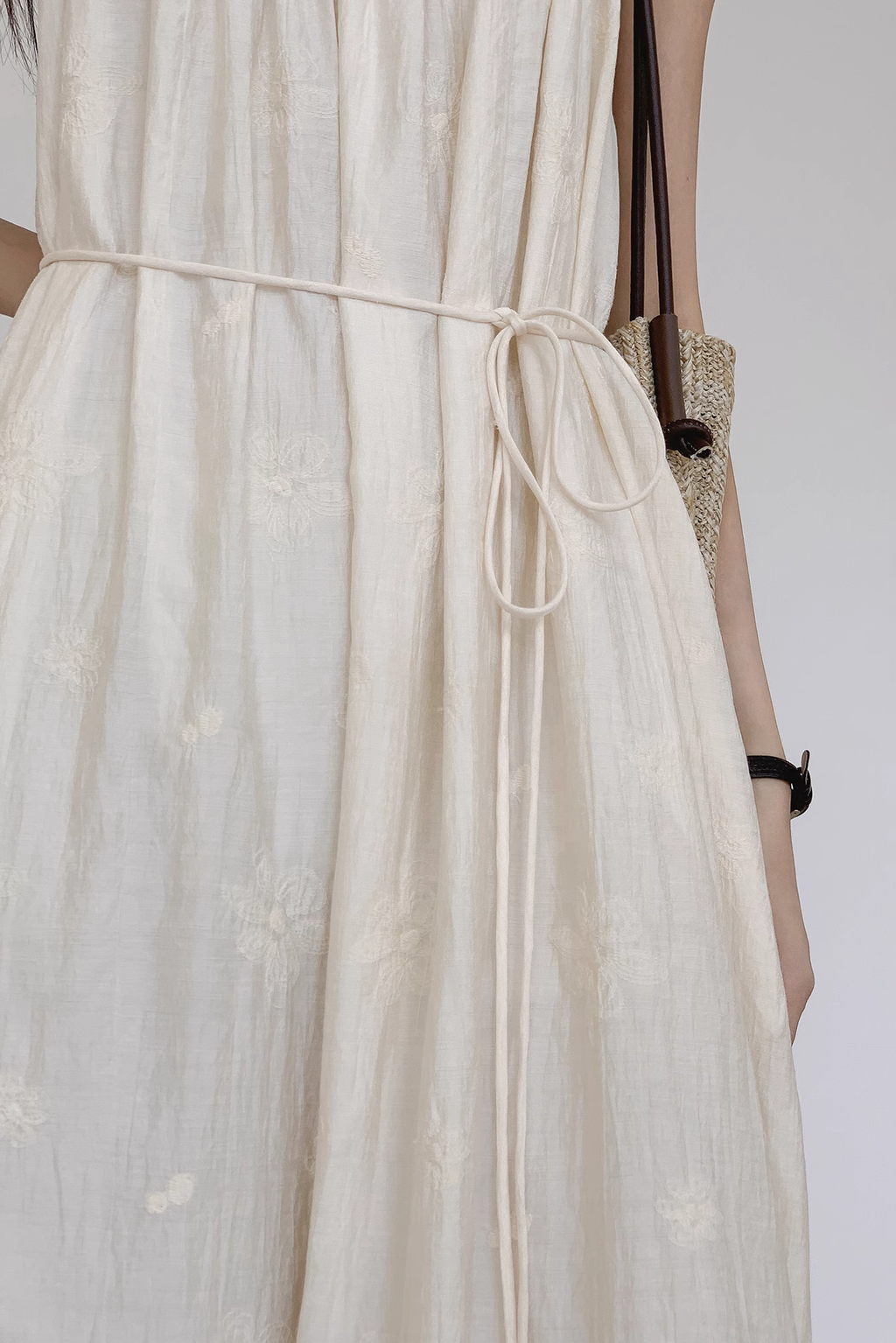 Sleeveless U-neck Open Back Spaghetti Strap Beach Dress