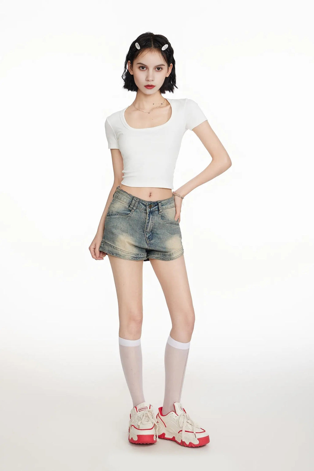Slim Fit White Cropped T Shirt