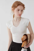 V-neck Short Sleeve Knit T-shirt