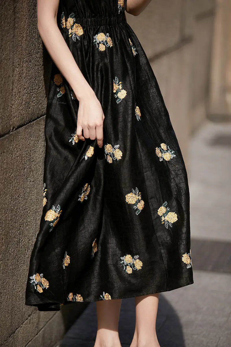 Xiang Yun Silk Floral Hand-Embroidery Midi Dress