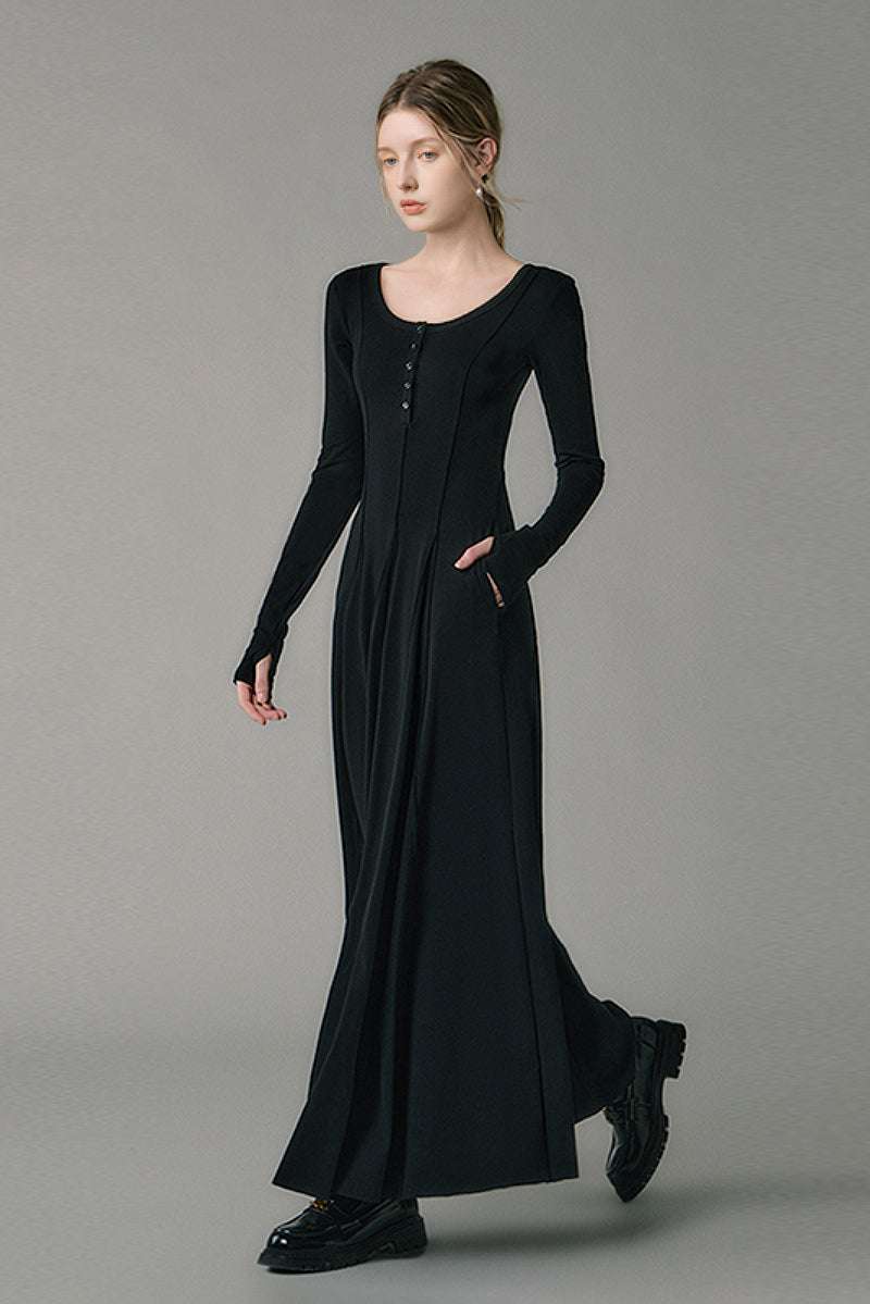 Black Fit & Flare Long-Sleeve Scoop-Neck Knit Maxi Dress with Thumb Holes
