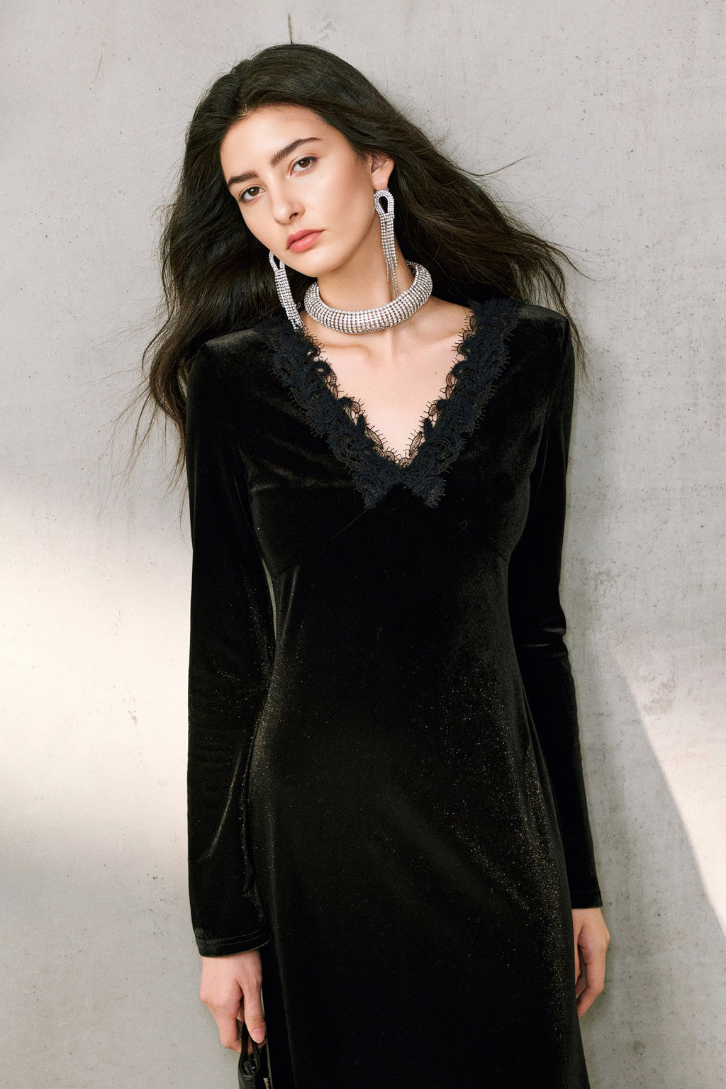 Black Velvet Long Sleeve Lace V-Neck Maxi Dress