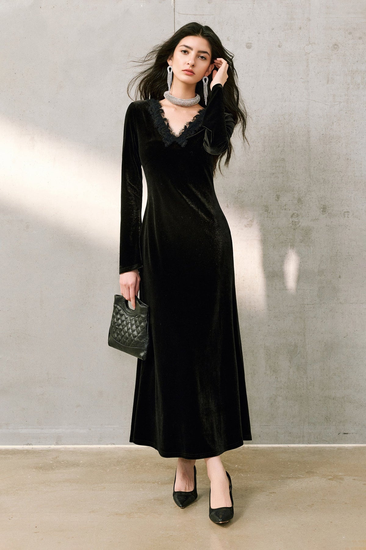 Black Velvet Long Sleeve Lace V-Neck Maxi Dress