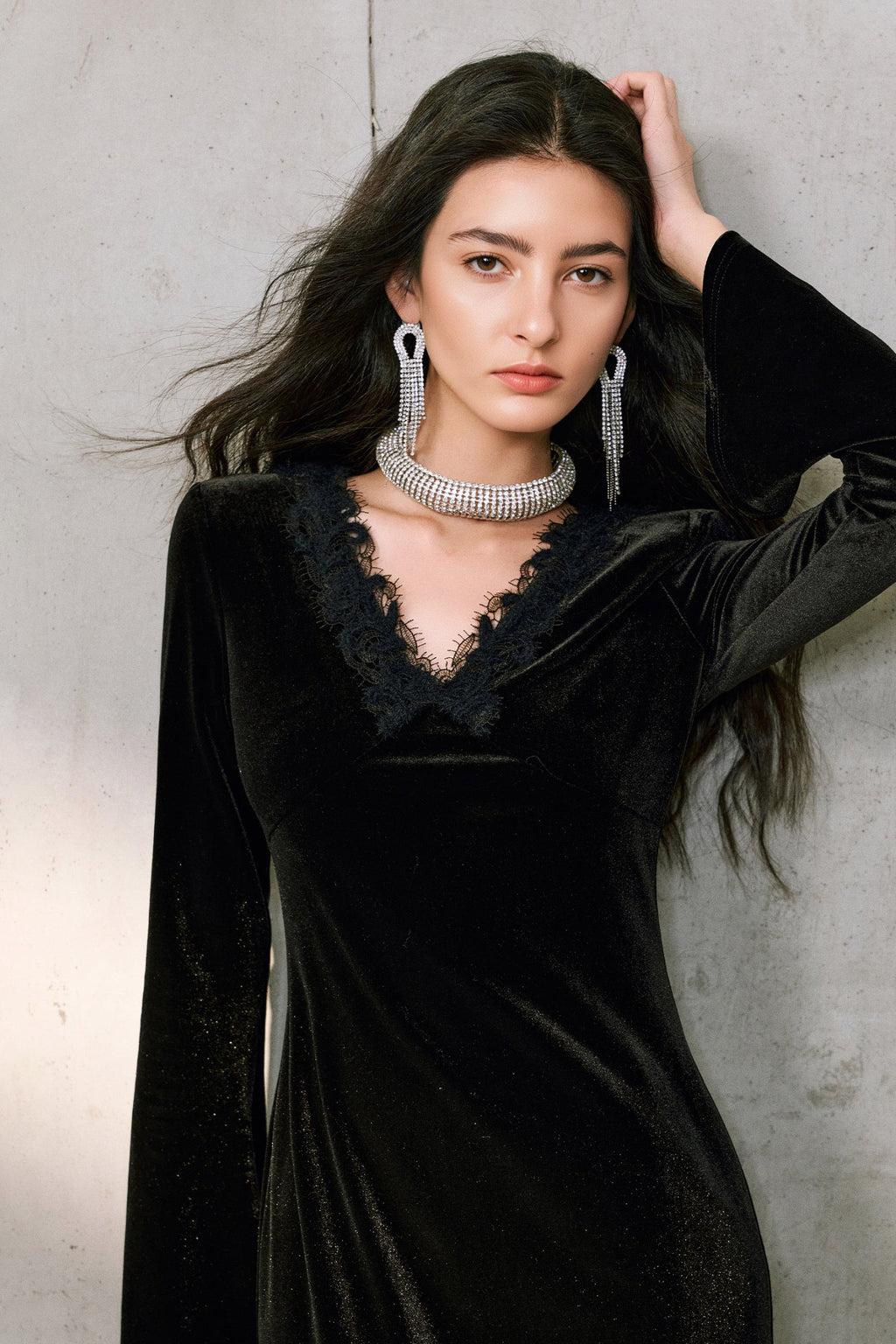 Black Velvet Long Sleeve Lace V-Neck Maxi Dress