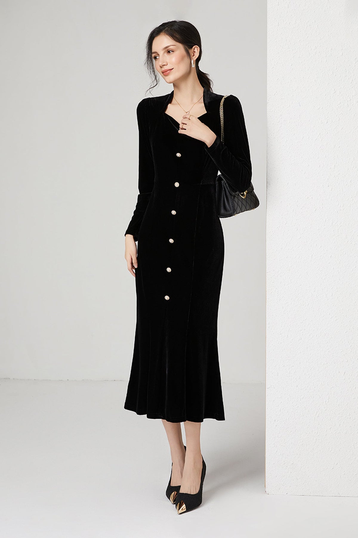 Black Velvet Long Sleeve Sweetheart Midi Dress with Pearls