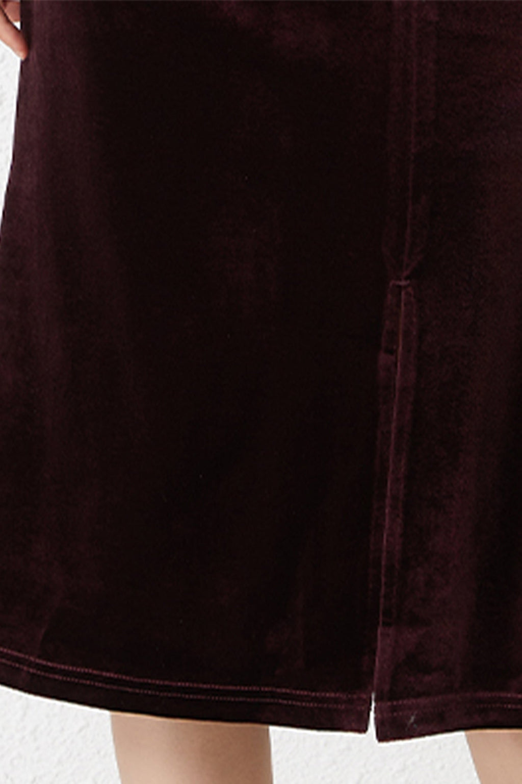 Burgundy Velvet Long Sleeve V-Neck Midi Dress