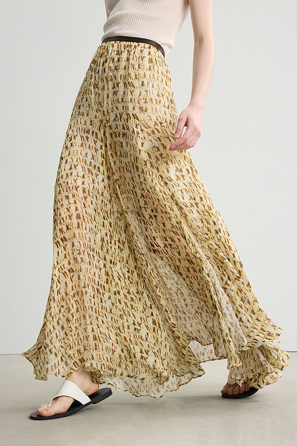 Flowy Abstract Print A-Line Maxi Skirt