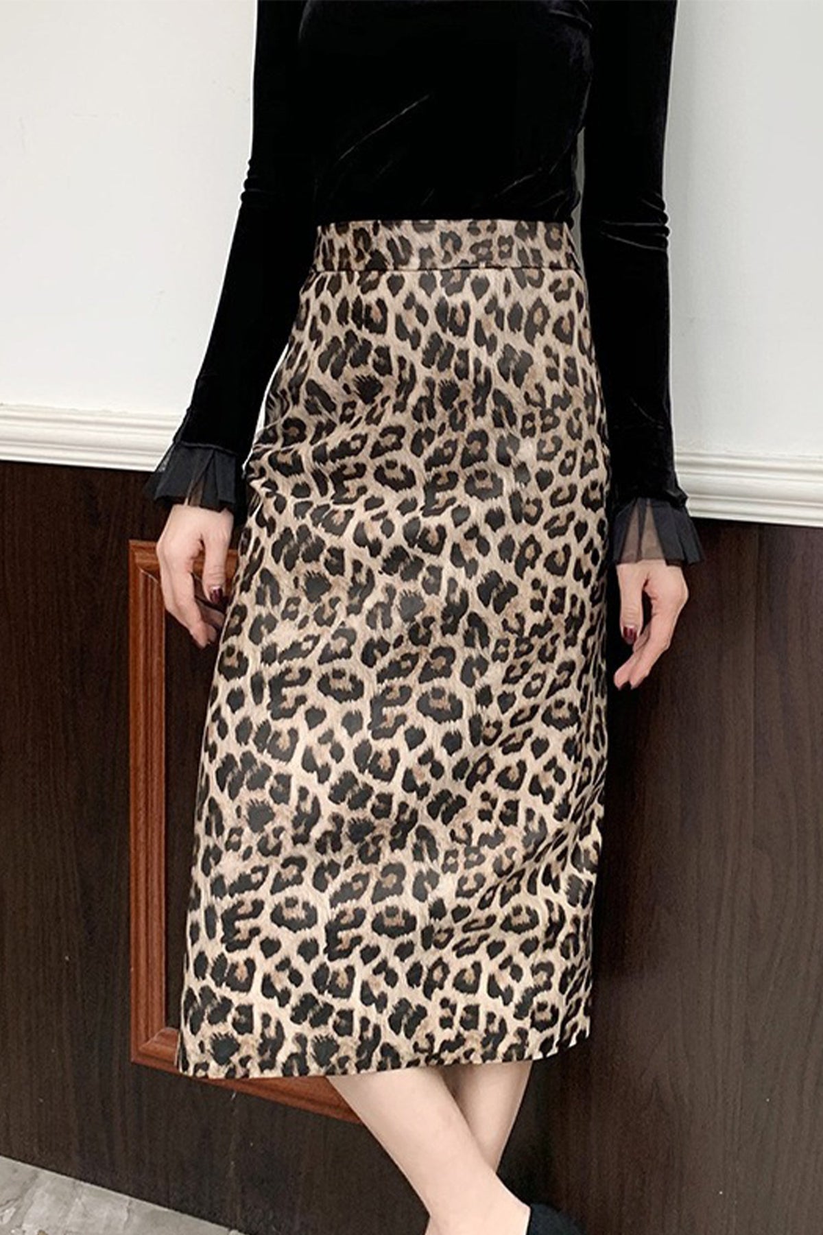 Lambskin Leather Leopard Print Midi Pencil Skirt
