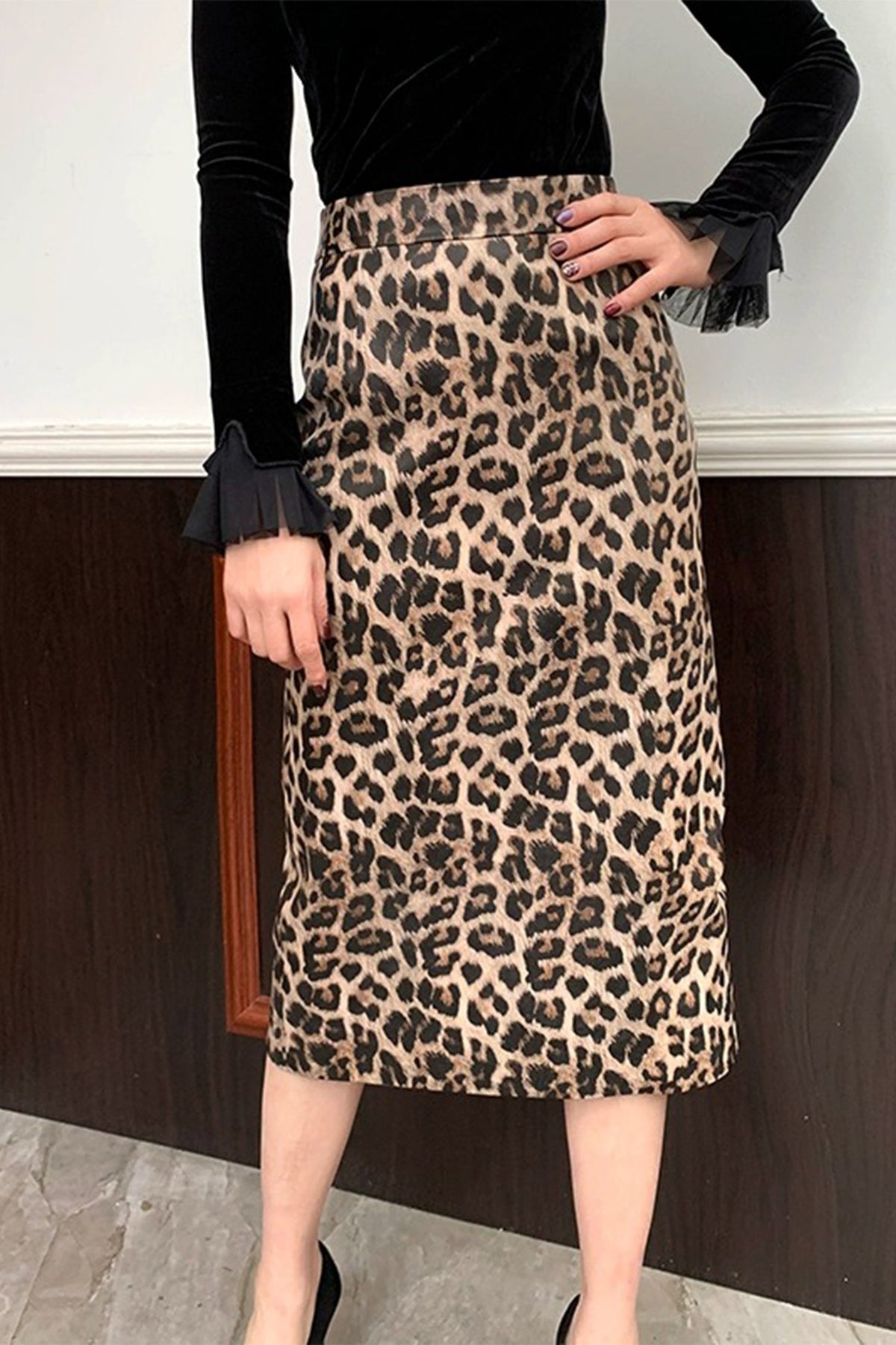 Lambskin Leather Leopard Print Midi Pencil Skirt