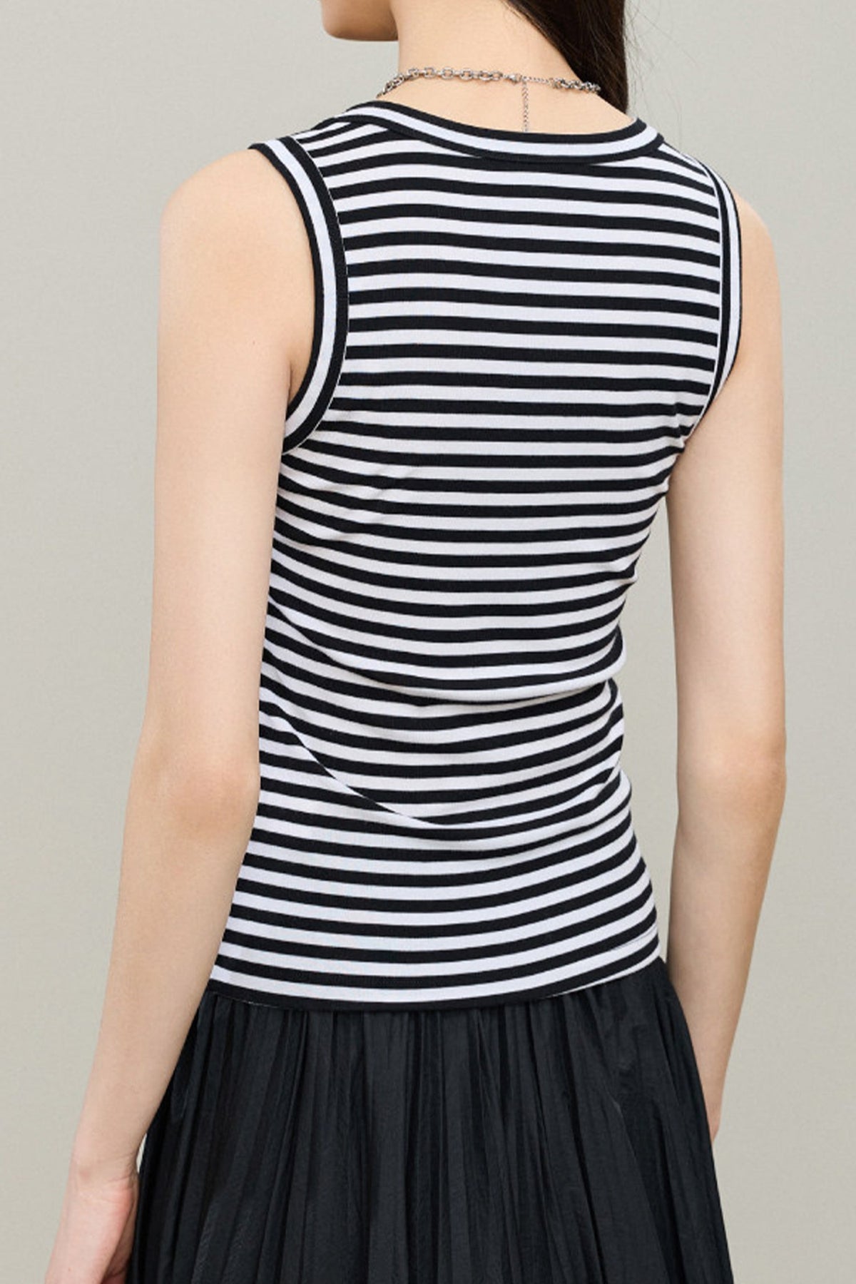 Organic Cotton Ribbed U-Neck Tank Top