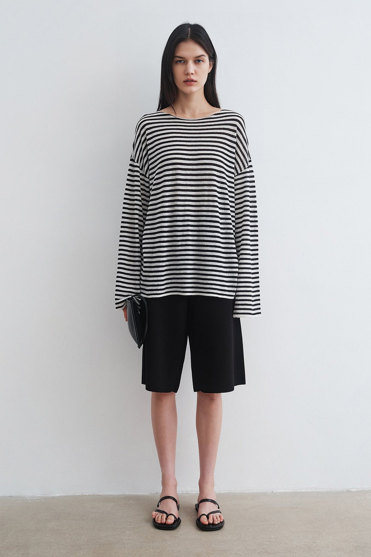 Oversized Linen Long Sleeve Crewneck T-Shirt