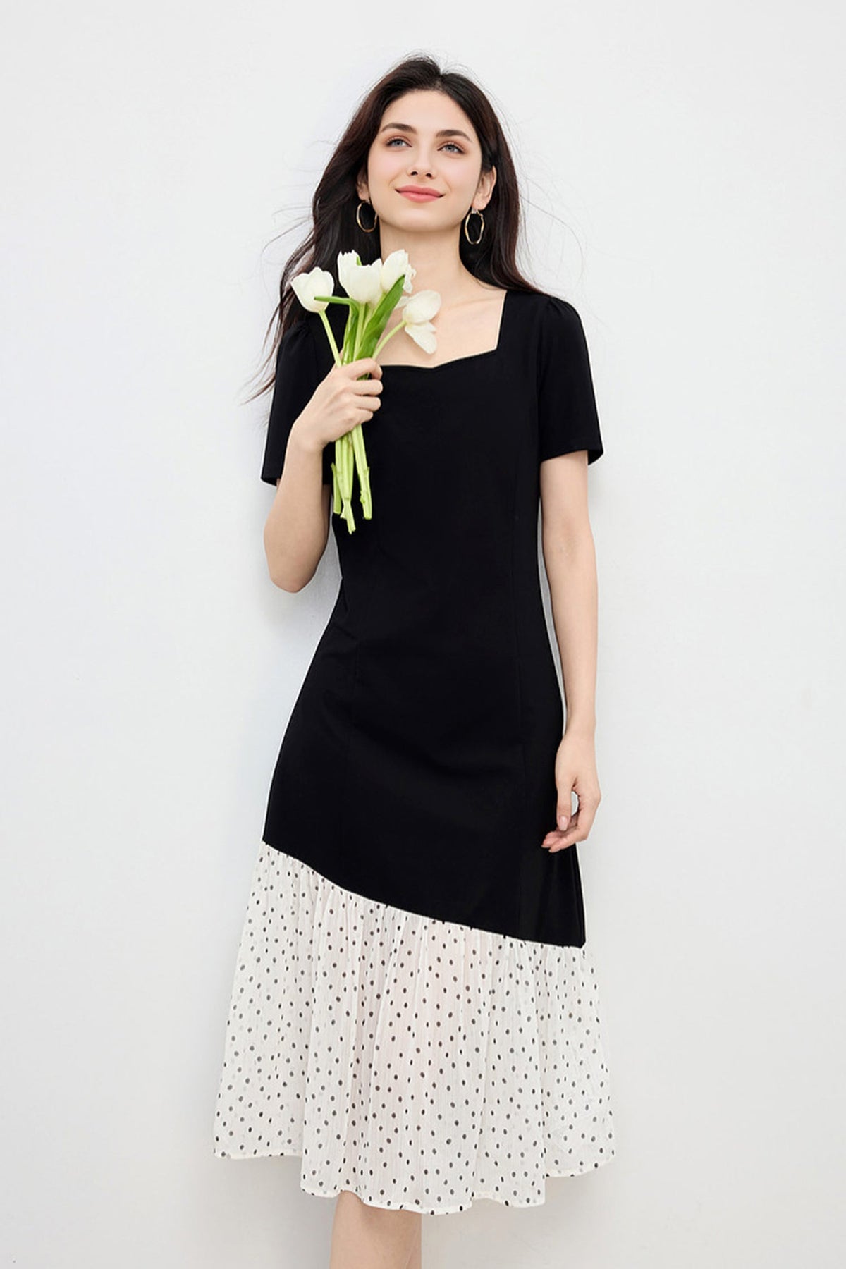 Short-Sleeve Sweetheart-Neck A-Line Midi Dress
