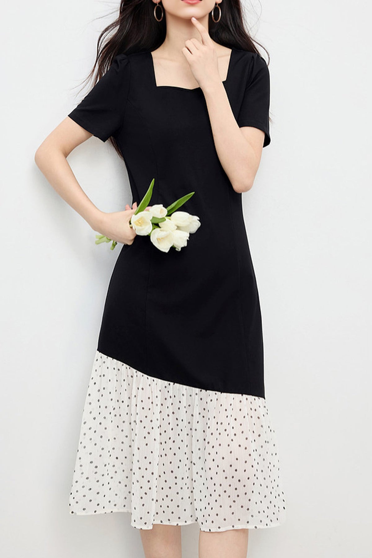 Short-Sleeve Sweetheart-Neck A-Line Midi Dress