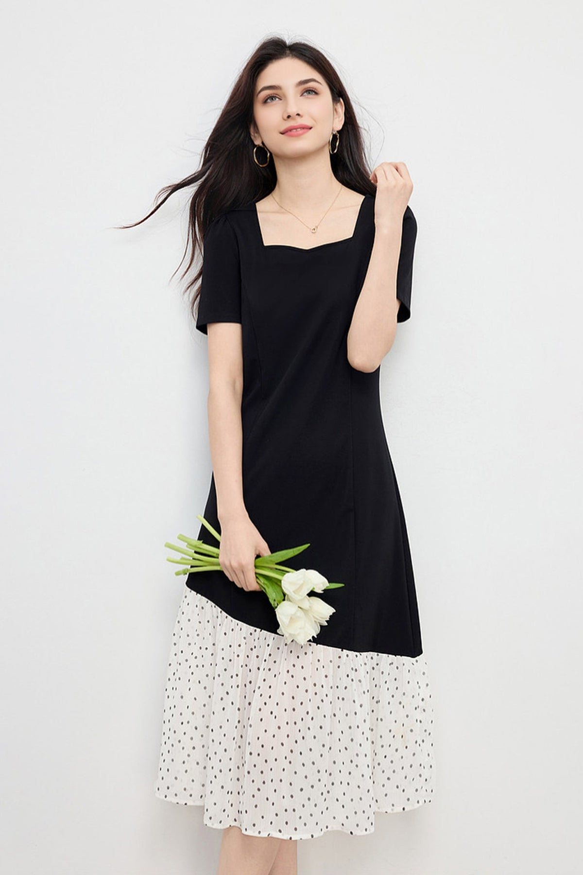Short-Sleeve Sweetheart-Neck A-Line Midi Dress