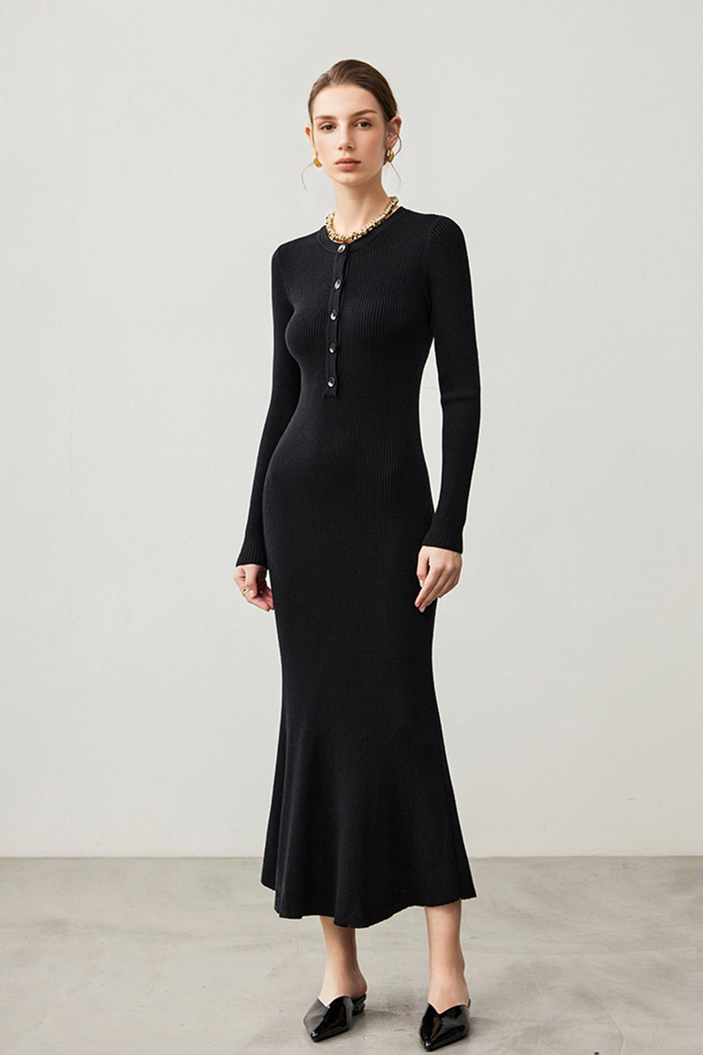 Soft Ribbed Long Sleeve Crewneck Maxi Sweater Dress