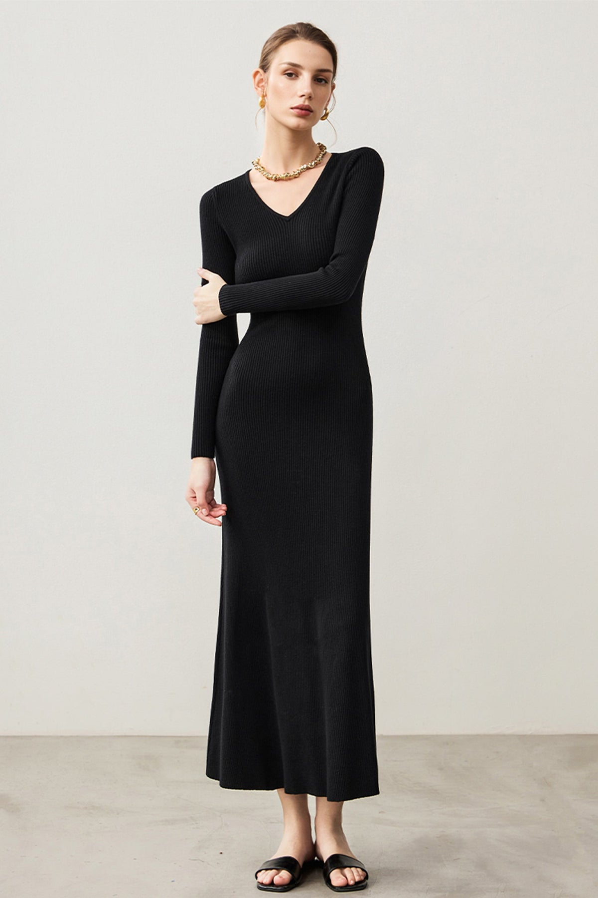Soft Ribbed Long Sleeve V-Neck Maxi Sweater Dress