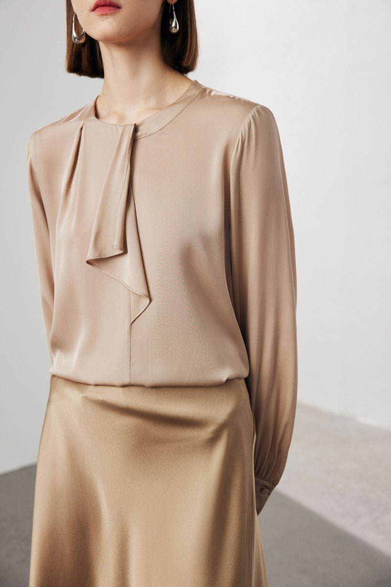 Stretch Silk Long-Sleeve Crewneck Ribbon Blouse
