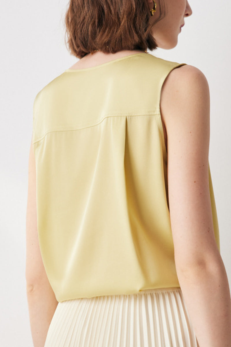 Stretch Silk Sleeveless V-Neck Pleated Shell Tank Blouse