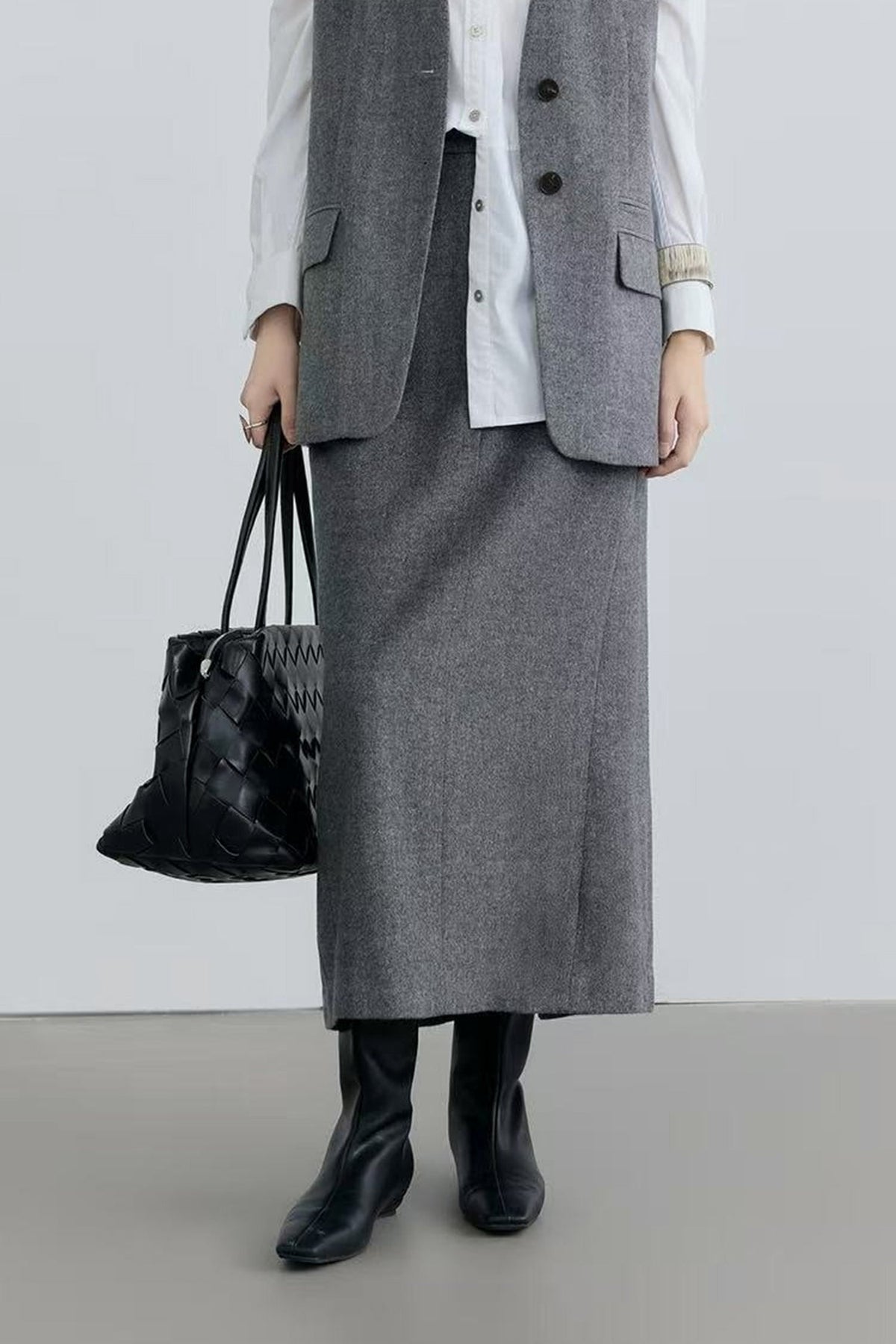 Tailored Herringbone Cashmere-Wool Column Midi Skirt
